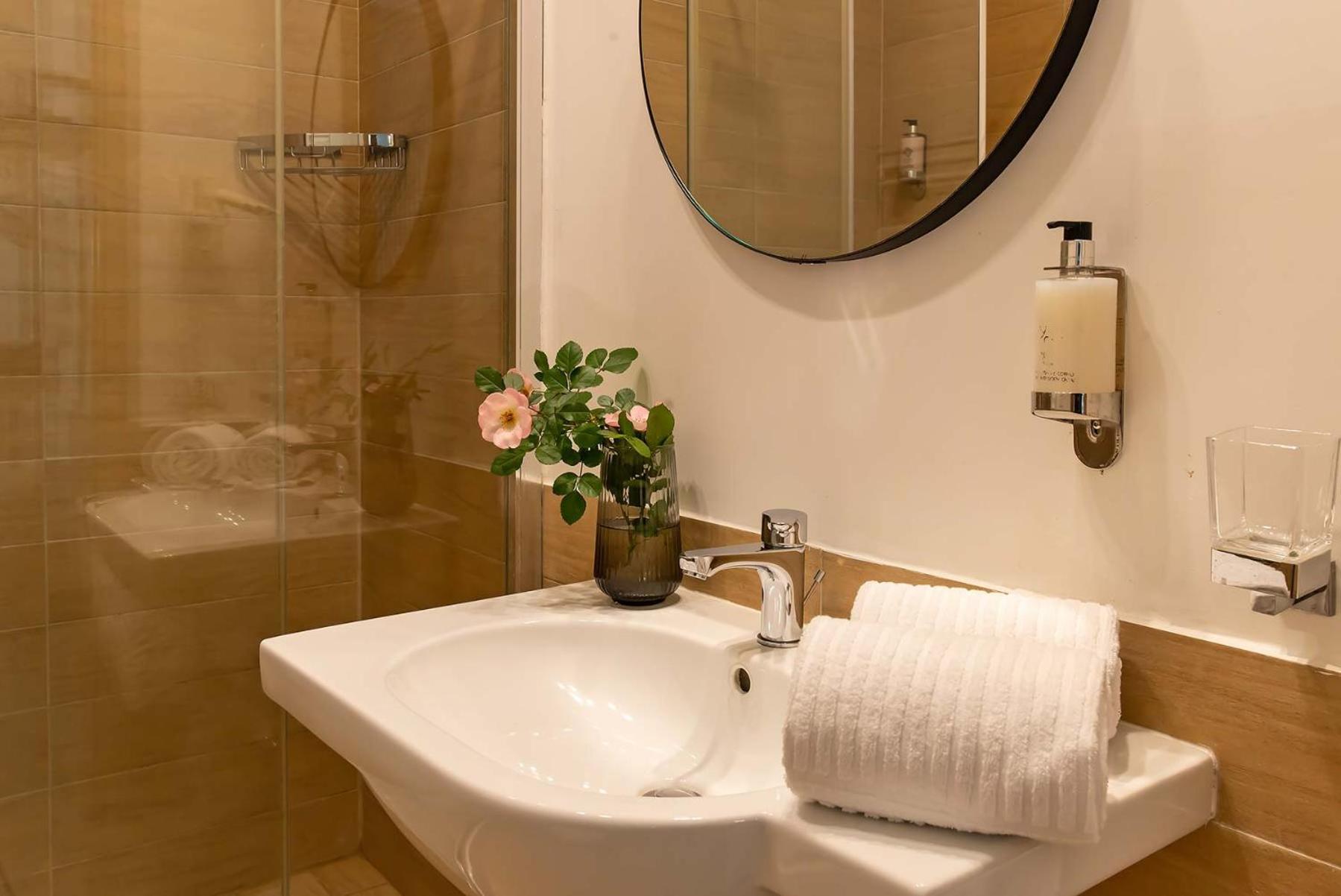 B&B 94Rooms Vatican - Vigliena Rom Exterior foto