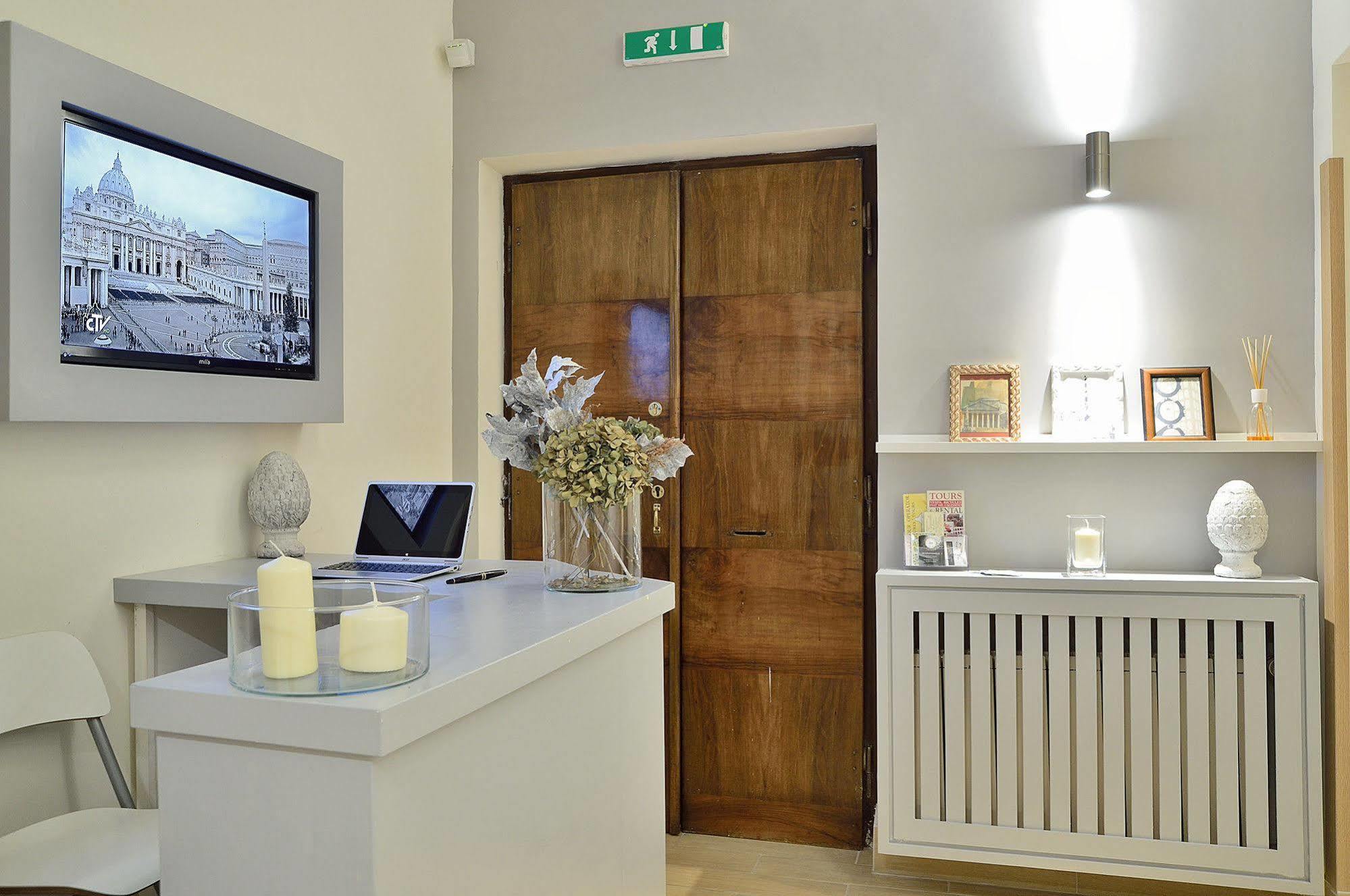 B&B 94Rooms Vatican - Vigliena Rom Exterior foto